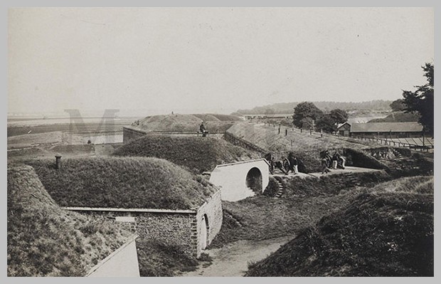 Batterie de canon au fort d'aubervilliers